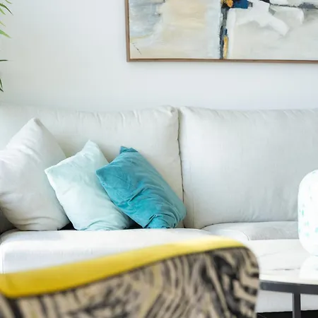 Spectacular Views - Luxury In - Hills