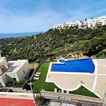Hills: Vistas Espectaculares Y Lujo דירה