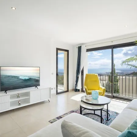 Hills: Vistas Espectaculares Y Lujo Апартаменты