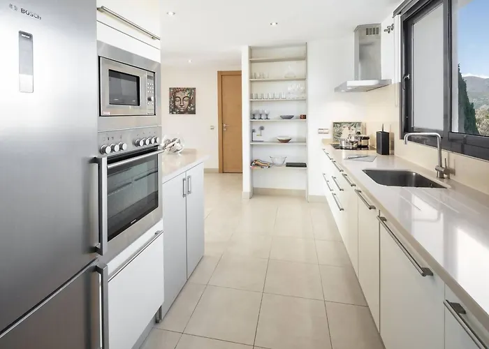 Hills: Vistas Espectaculares Y Lujo *