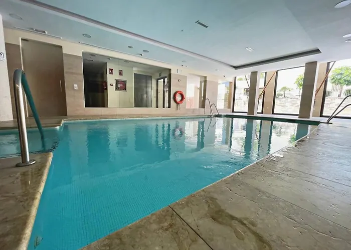 Hills: Vistas Espectaculares Y Lujo